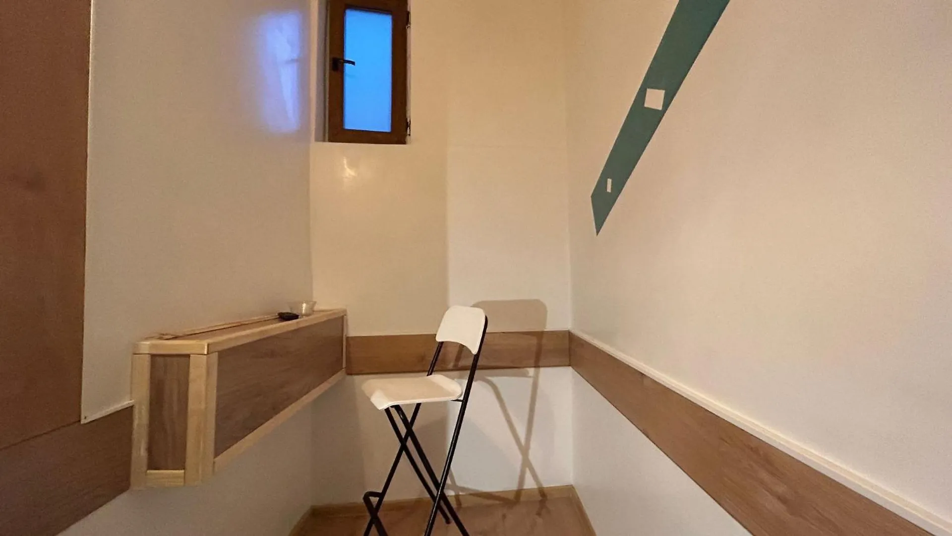 Отель Central Accommodation Budget By Hr Бухарест