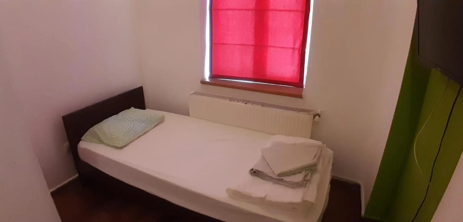 Central Accommodation Budget By Hr Bucarest Rumanía