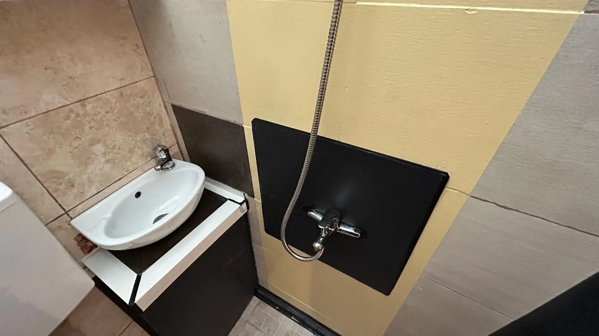 Central Accommodation Budget By Hr Bucarest Hotel